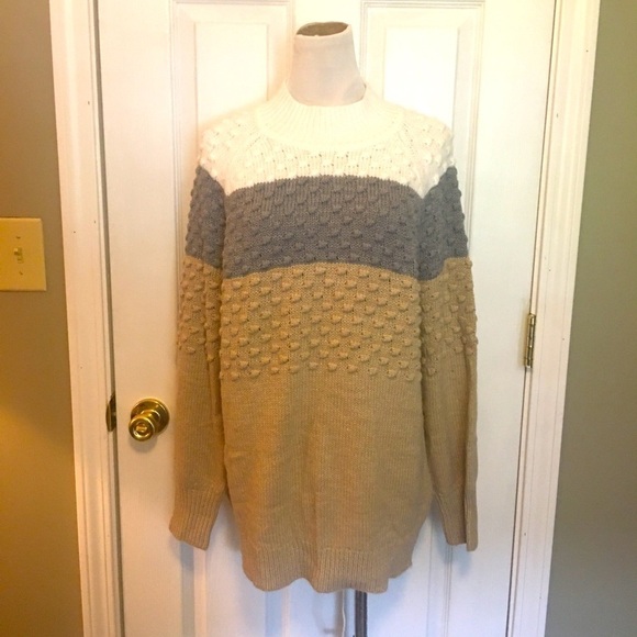 Calvin Klein Sweaters - Calvin Klein pull on sweater sz L. Warm & comfy. Casual, cozy, old money.